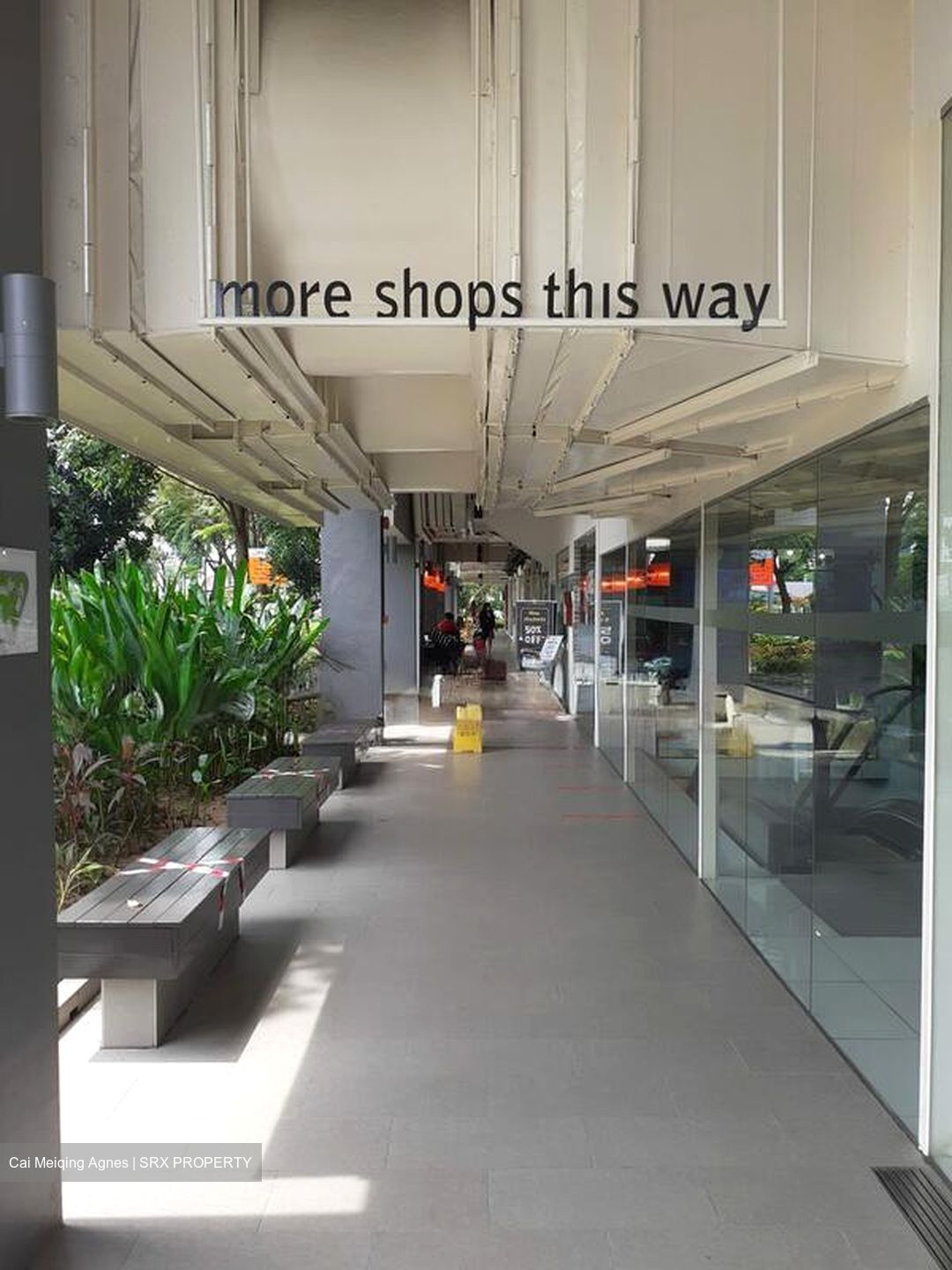 Thomson V Two (D20), Retail #567446601